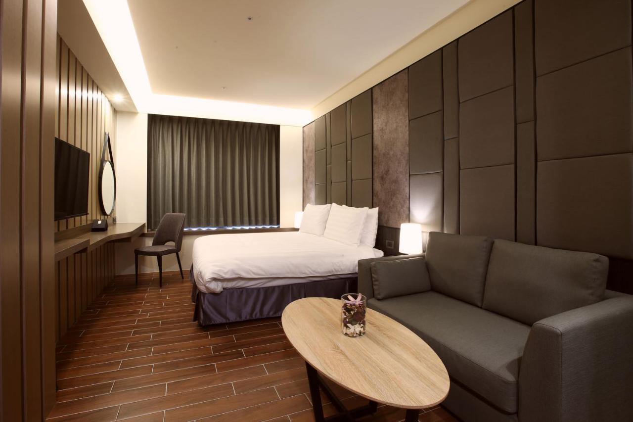 Hotel A Ταϊνάν Εξωτερικό φωτογραφία