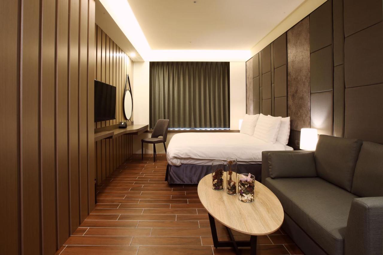 Hotel A Ταϊνάν Εξωτερικό φωτογραφία